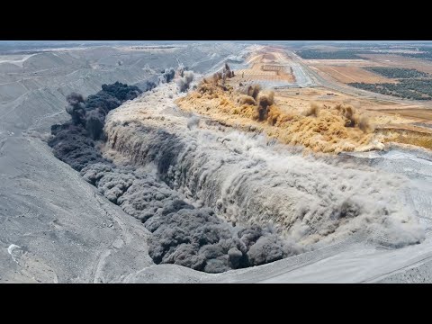 10 Massive Industrial Demolitions Caught on Camera