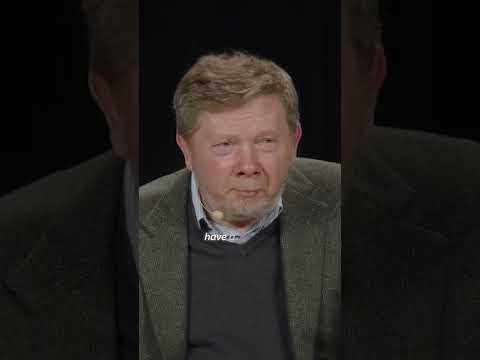 Eckhart Tolle: Why Your Dog Has No Problems