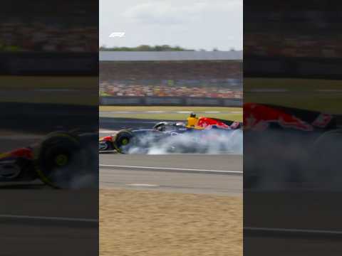 Max Verstappen CRASHES OUT ????