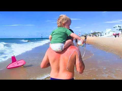 Try Not To Laugh at This Baby's Beach Reaction ???????? Funny babies and pets 2026